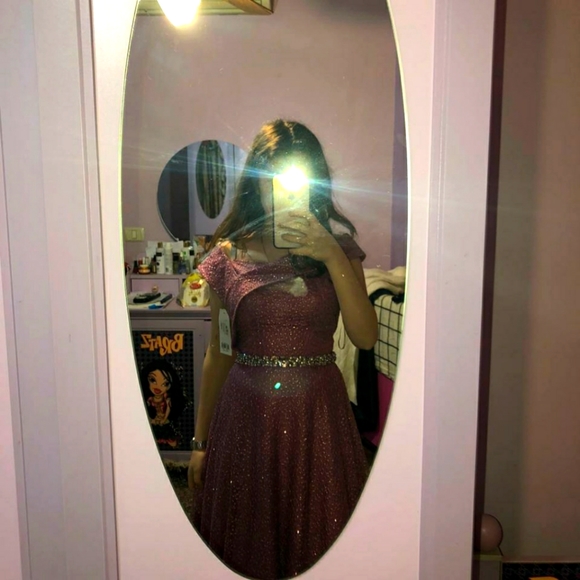 Dress - Picture 5 of 5